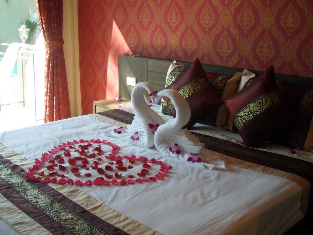 Manohra Cozy Village Hotell Phuket